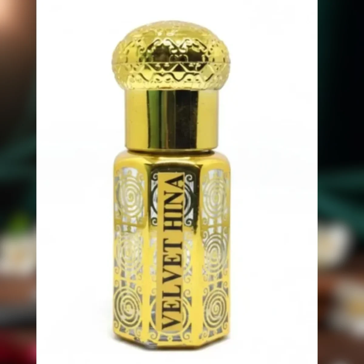 Velvet Hina - “Kannauj ki Virasat, Shaahi Khushboo.”